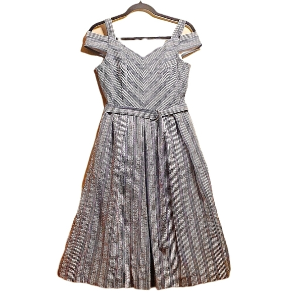 White House Black Market Dresses & Skirts - WHITE HOUSE BLACK MARKET Striped Searsucker Midi Sundress Cutout Shoulders EUC